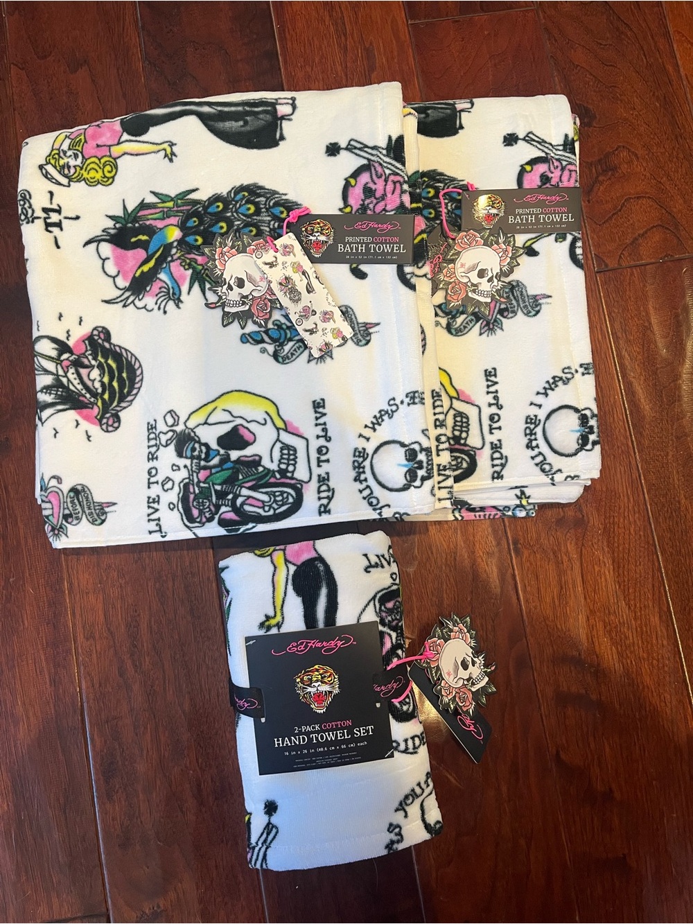 Ed Hardy Cotton Bath & Hand Towel Set - Skull & Floral